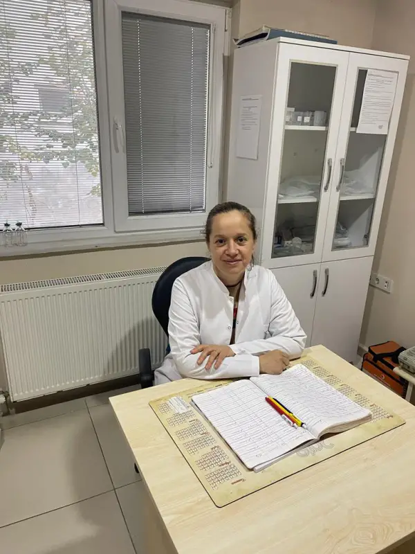 Hemşire  Esra MUMCU